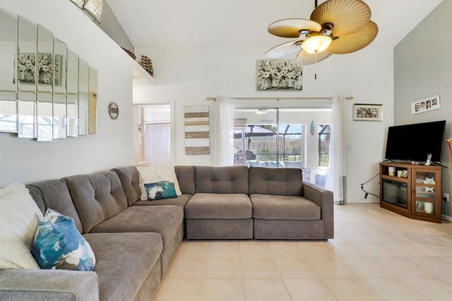 1991 SE Manth Lane, Port St. Lucie, FL 34983