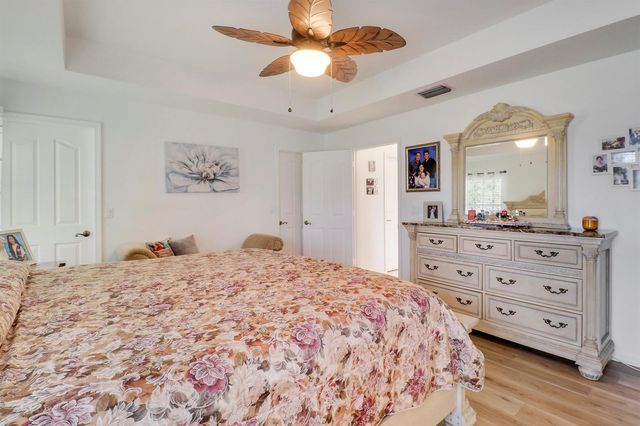 1991 SE Manth Lane, Port St. Lucie, FL 34983