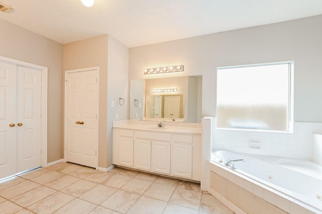 2634 Vermillion Road, Seabrook, TX 77586
