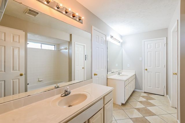 2634 Vermillion Road, Seabrook, TX 77586