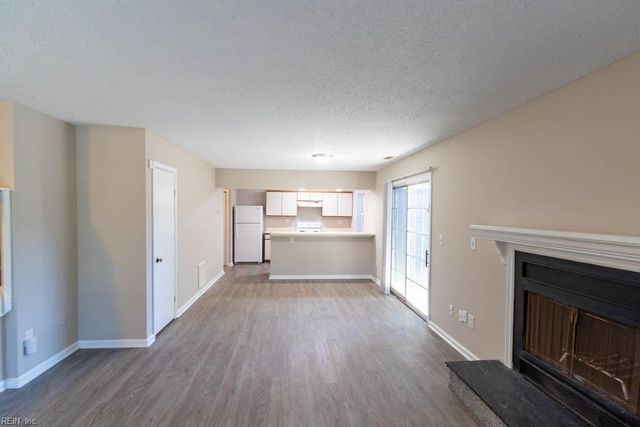 616 Ridge CIR, Chesapeake, VA 23320