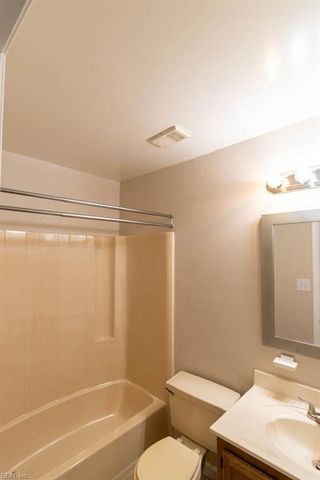 616 Ridge CIR, Chesapeake, VA 23320