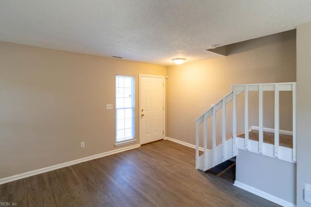 616 Ridge CIR, Chesapeake, VA 23320