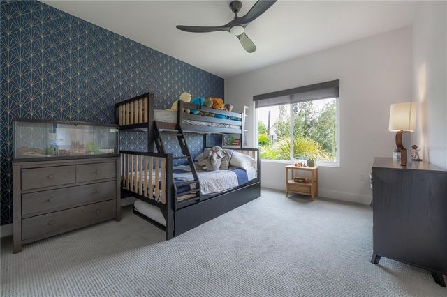 4207 W JETTON AVENUE, Tampa, FL 33629