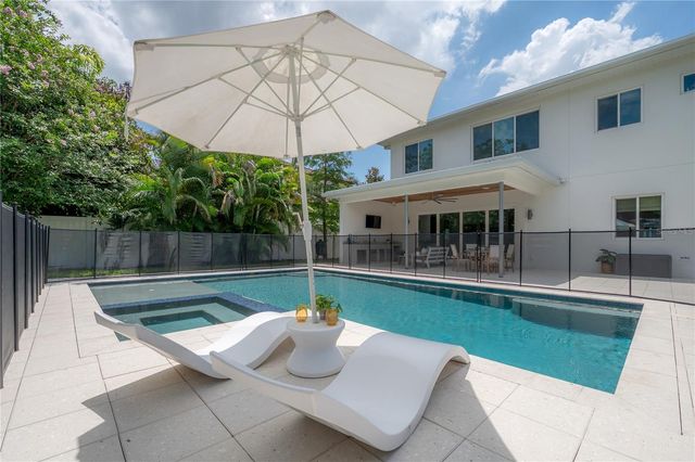 4207 W JETTON AVENUE, Tampa, FL 33629