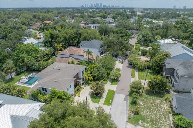 4207 W JETTON AVENUE, Tampa, FL 33629