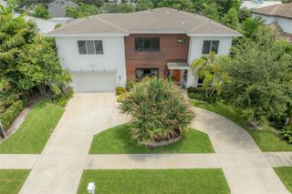4207 W JETTON AVENUE, Tampa, FL 33629