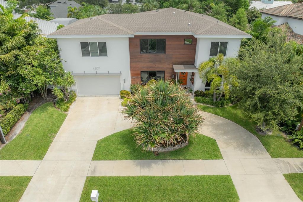 4207 W JETTON AVENUE, Tampa, FL 33629