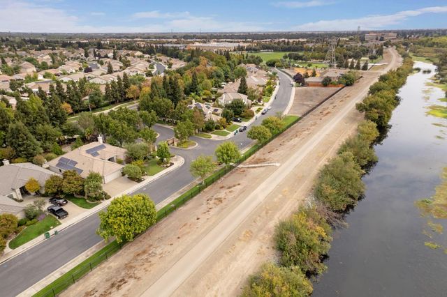 5409 Pasadena Dr, Stockton, CA 95219