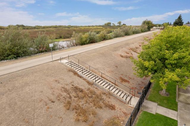 5409 Pasadena Dr, Stockton, CA 95219