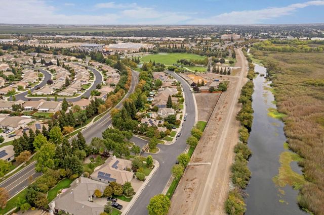 5409 Pasadena Dr, Stockton, CA 95219