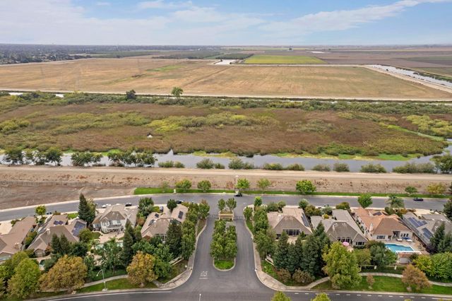 5409 Pasadena Dr, Stockton, CA 95219