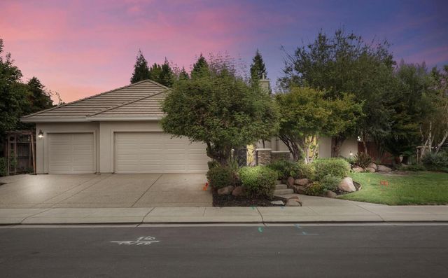 5409 Pasadena Dr, Stockton, CA 95219