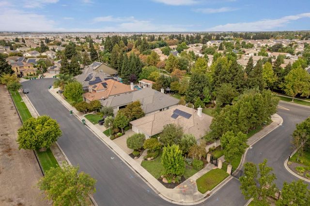 5409 Pasadena Dr, Stockton, CA 95219