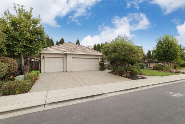 5409 Pasadena Dr, Stockton, CA 95219