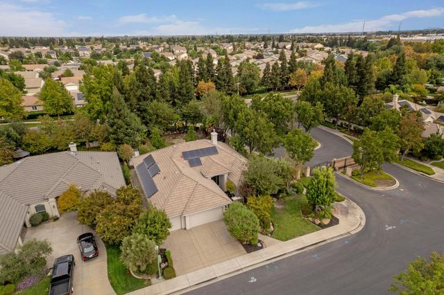 5409 Pasadena Dr, Stockton, CA 95219