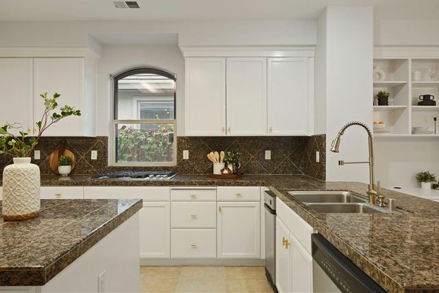 5409 Pasadena Dr, Stockton, CA 95219