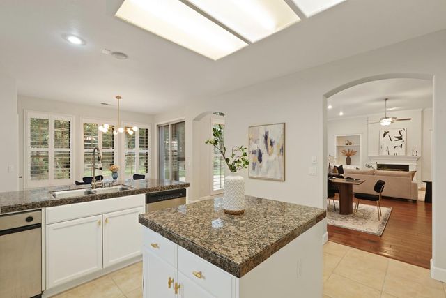 5409 Pasadena Dr, Stockton, CA 95219