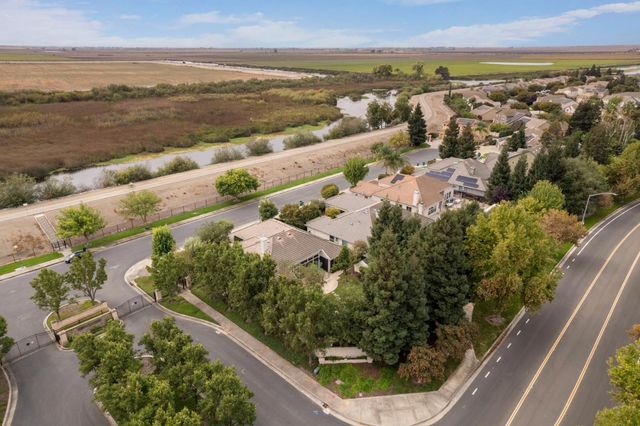 5409 Pasadena Dr, Stockton, CA 95219