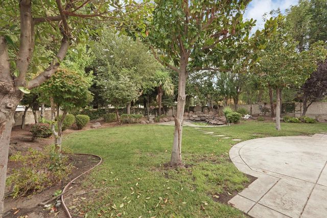 5409 Pasadena Dr, Stockton, CA 95219