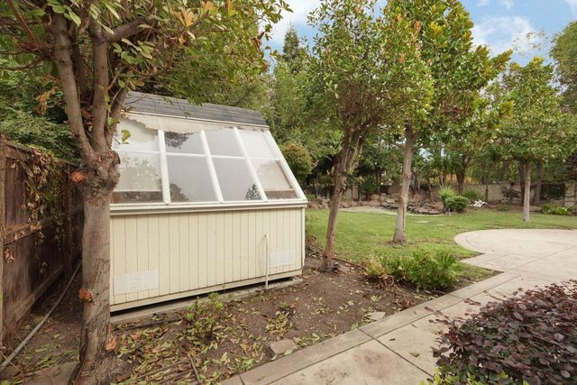 5409 Pasadena Dr, Stockton, CA 95219