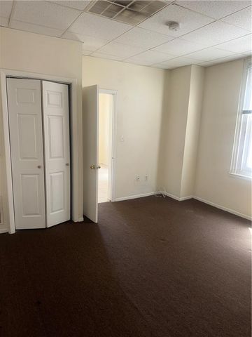 717 Center Street 2F, Bethlehem City, PA 18018