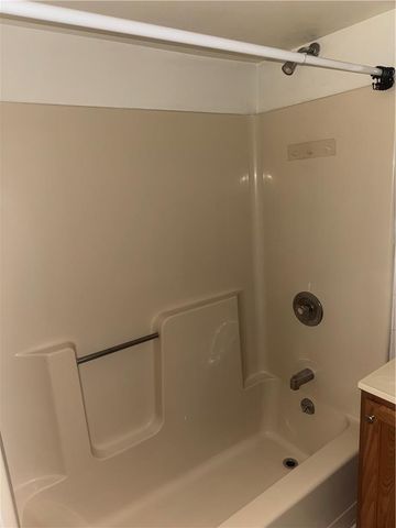 717 Center Street 2F, Bethlehem City, PA 18018