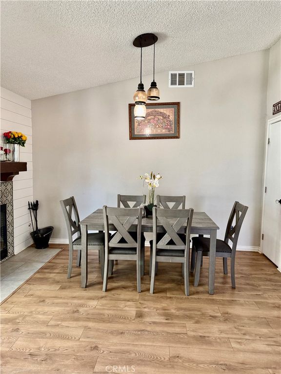 Image 10 of property listing at 38229 Mentor Court, Palmdale, CA 93550