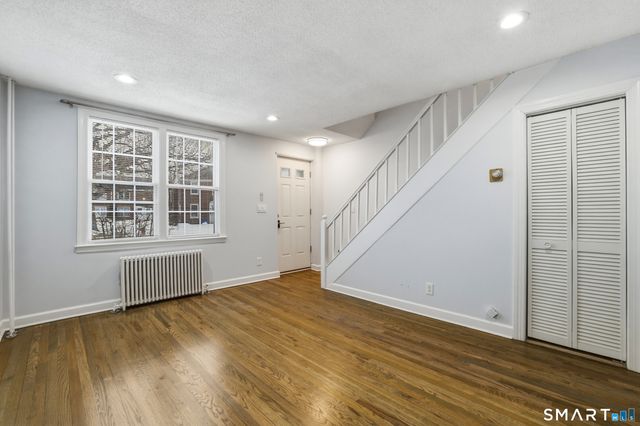 28 Garden Drive APT J, Manchester, CT 06040