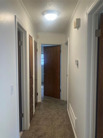 9917 Essex Avenue, The Village, OK 73120