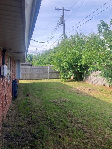 9917 Essex Avenue, The Village, OK 73120