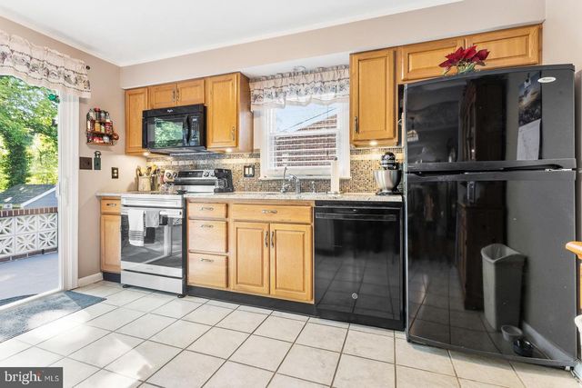 7935 BEVERLY AVE, Baltimore, MD 21234