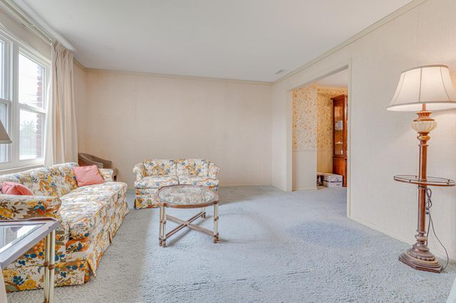 800 MAXWELL PL, Lansdale, PA 19446