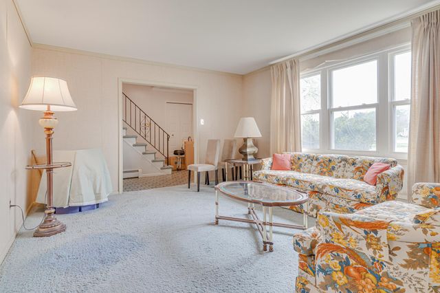800 MAXWELL PL, Lansdale, PA 19446