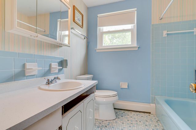 800 MAXWELL PL, Lansdale, PA 19446