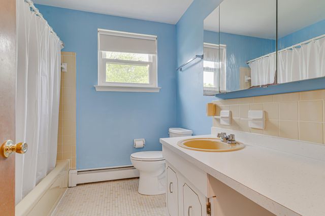 800 MAXWELL PL, Lansdale, PA 19446