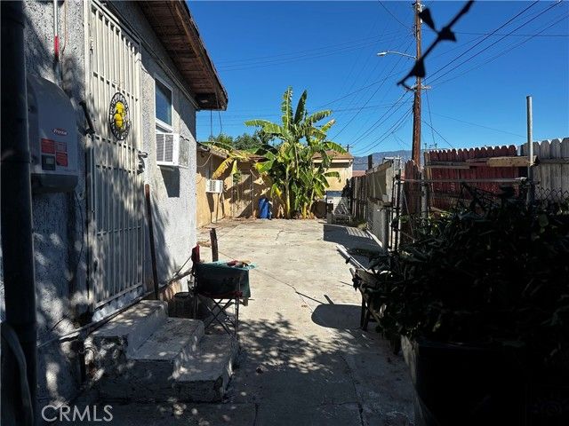 1328 Vine Street, San Bernardino, CA 92411