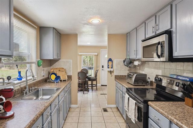 2051 TRAIL CUT ROAD, Polk City, FL 33868