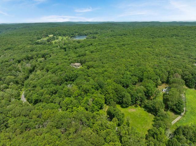 25 Mountain Lake Road, Warren, CT 06777