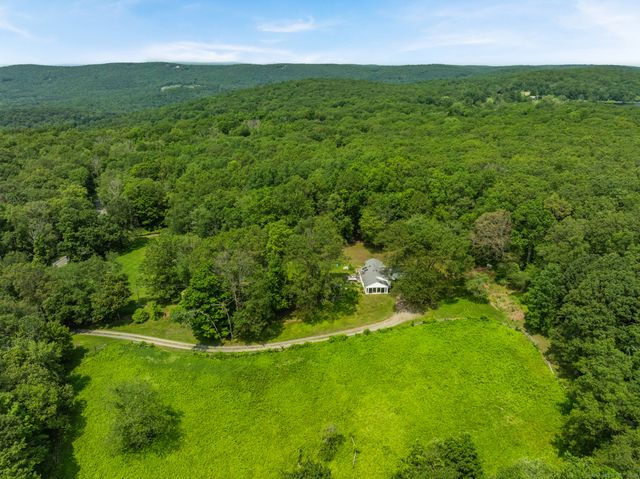 25 Mountain Lake Road, Warren, CT 06777