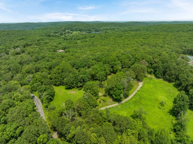 25 Mountain Lake Road, Warren, CT 06777