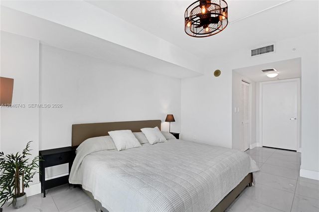 1800 N Bayshore Drive 4106, Miami, FL 33132