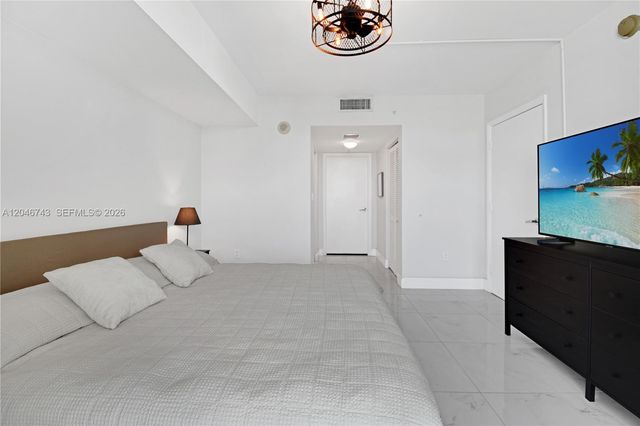 1800 N Bayshore Drive 4106, Miami, FL 33132
