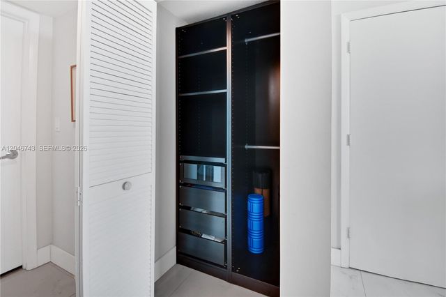 1800 N Bayshore Drive 4106, Miami, FL 33132