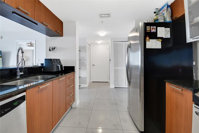 1800 N Bayshore Drive 4106, Miami, FL 33132