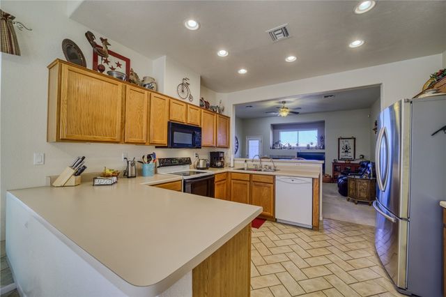 2299 Brookfield Drive, Bullhead City, AZ 86442