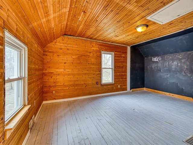 439 E Monroe Street, Dundee, MI 48131