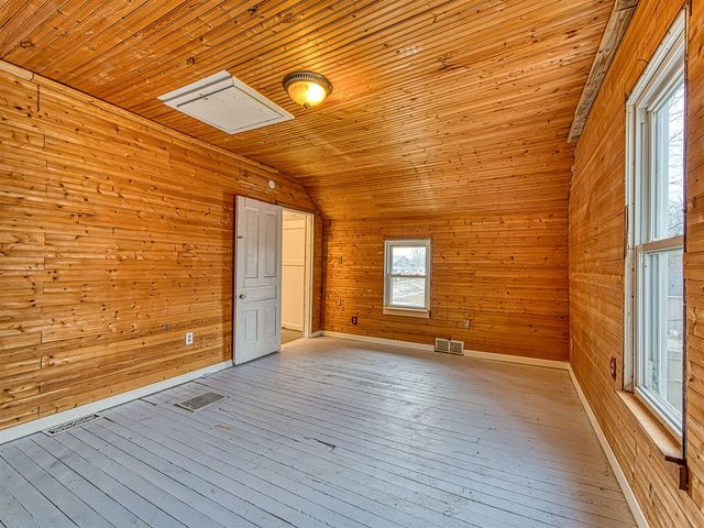 439 E Monroe Street, Dundee, MI 48131