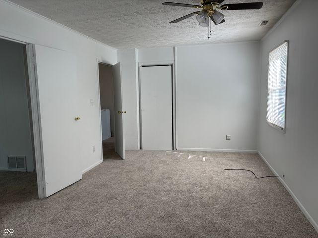 511 Eberhart Drive, Shelbyville, IN 46176