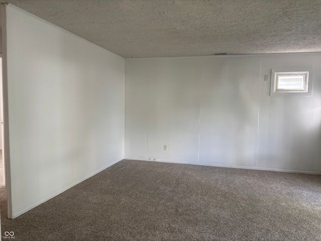 511 Eberhart Drive, Shelbyville, IN 46176